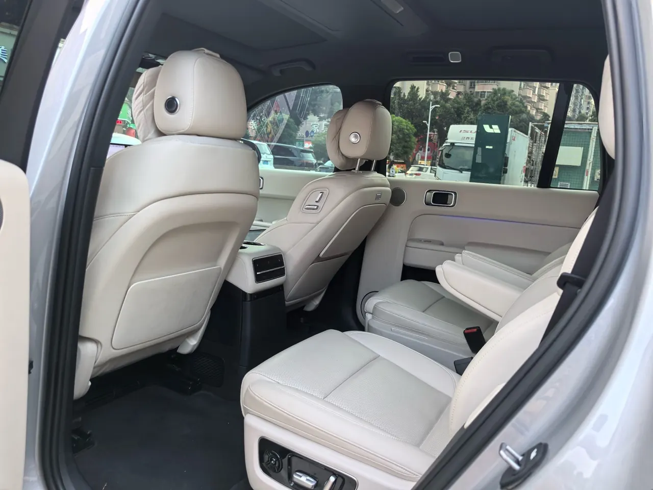 Li 2022 L9 1.5T Max Edition Automatic Gear 3