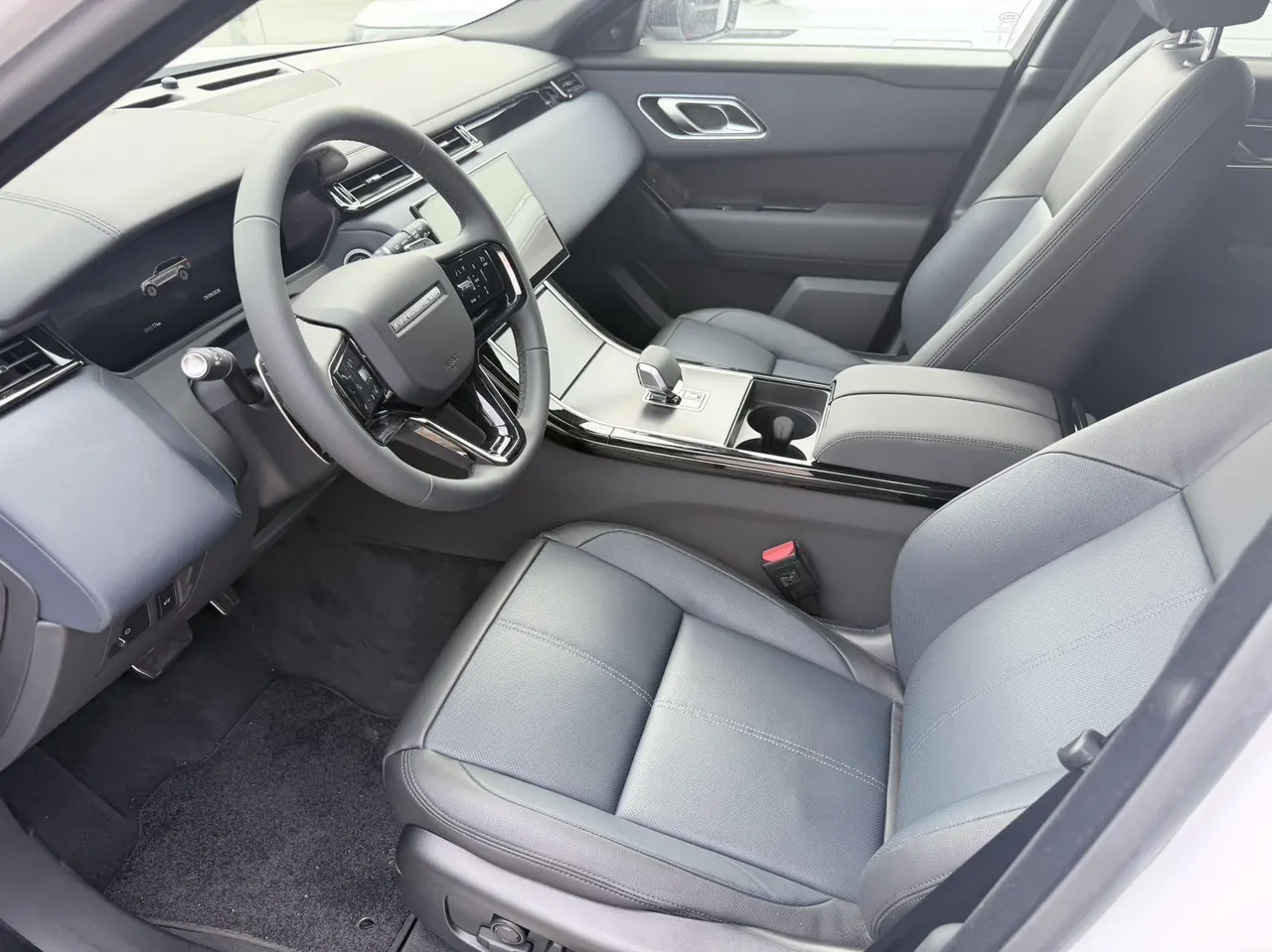 Land Rover Range Rover Star Pulse (Imported) 2026 Range Rover Star Pulse 2.0T 250PS Dynamic SE Automatic Gear 2