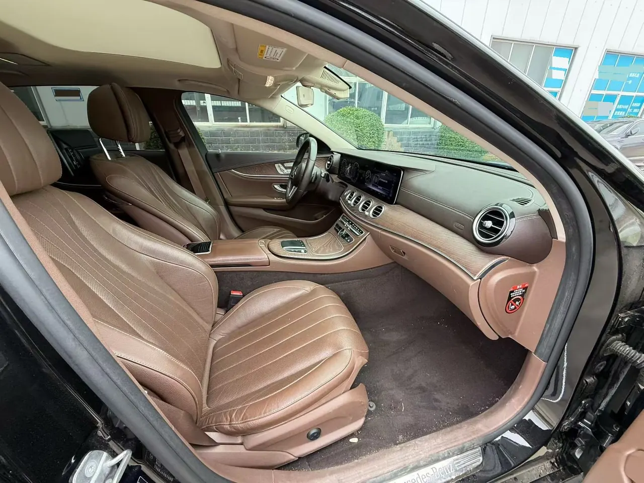 Mercedes Benz E-Class 2020 E 300 L 2.0T Special Edition (Modified) Automatic Gear 7