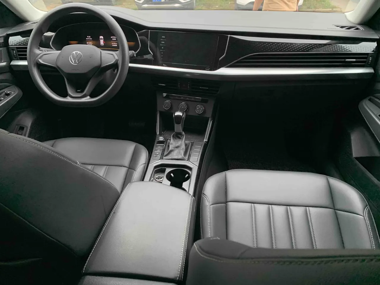 Volkswagen 2022 Passat 1.4TSI 280TSI Business Edition Automatic 4
