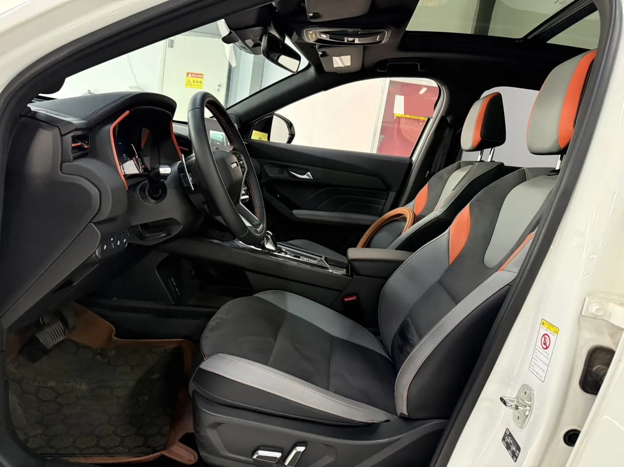 Haval 2021 red rabbit 1.5T platinum rabbit automatic gear 4