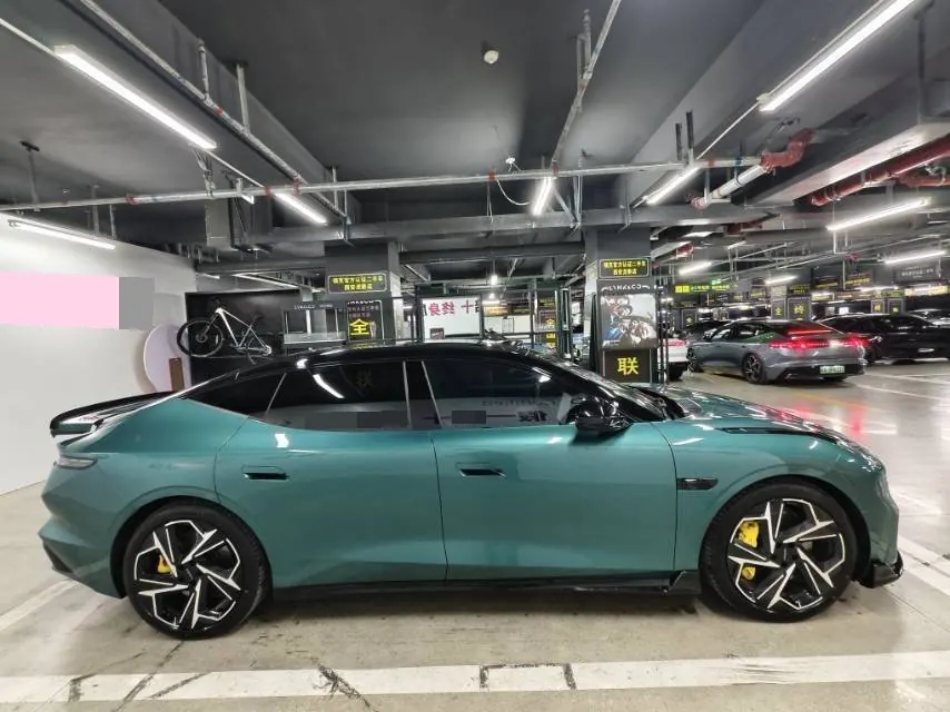 LYNK&amp;CO 2026 LYNK&amp;CO 10 816 Super Long Endurance Ultra Auto 4