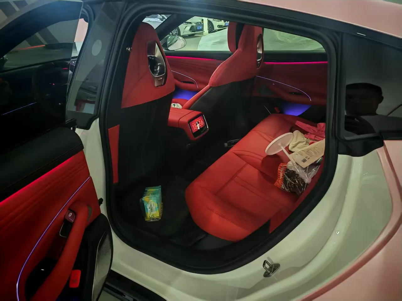 MI 2026 SU7 Standard Edition Automatic Gear 4