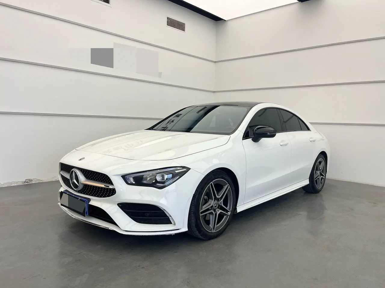 Открыть галерею: Mercedes Benz CLA (Imported) 2022 CLA 200 1.3T Automatic