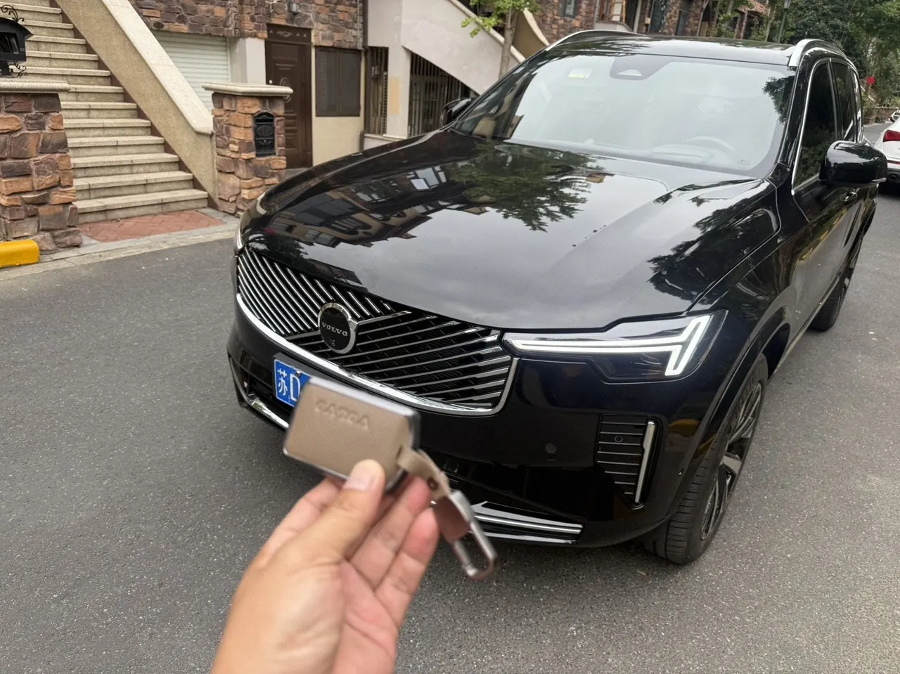 Volvo XC90 (Imported) 2026 XC90 48V 2.0T B6 Four-wheel Drive Zhiyuan Deluxe Edition 6-seat Automatic Gear - View 1