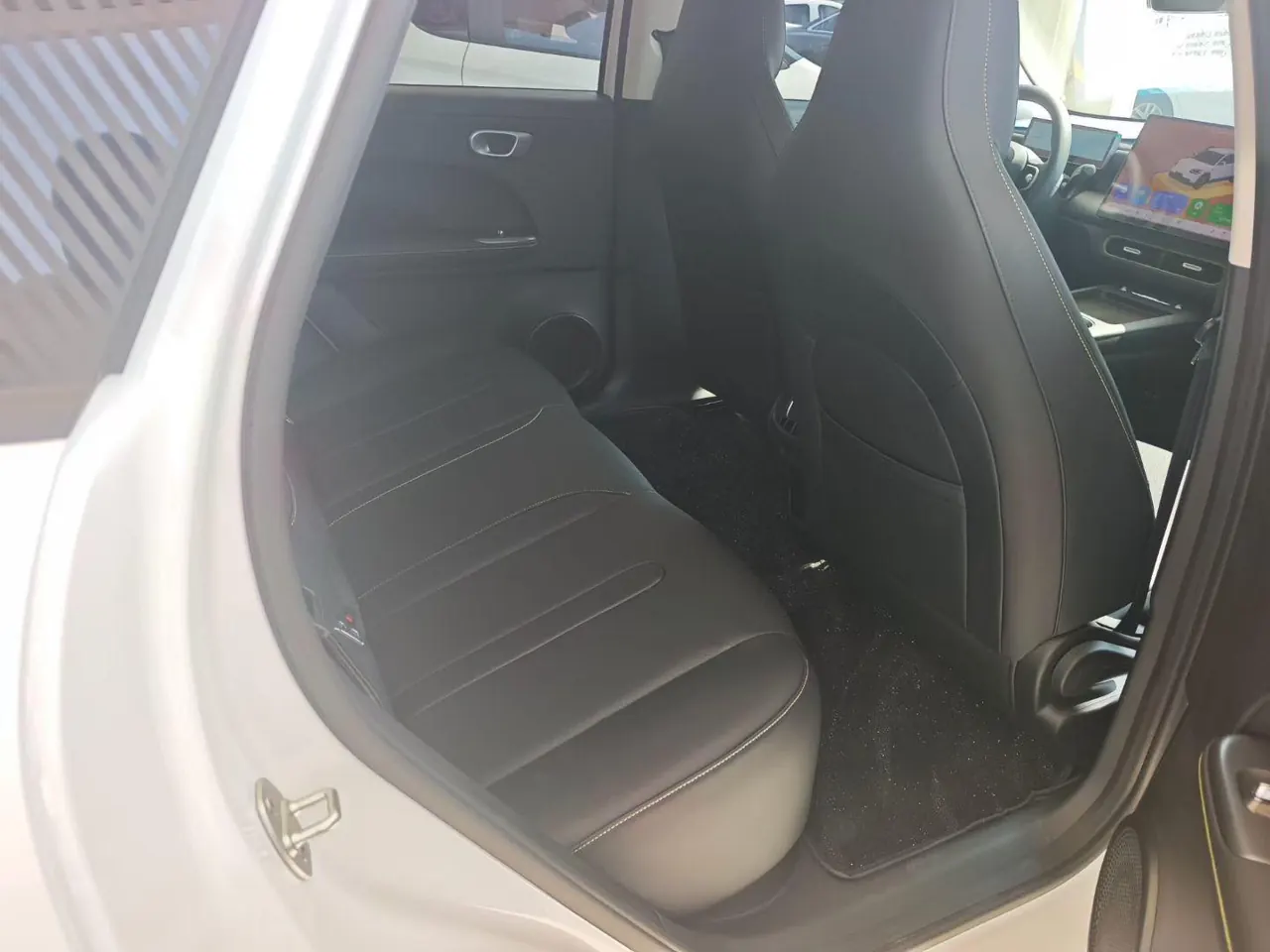 Chery 2026 QQ3 EV 310 Sharing Edition Automatic Gear 5