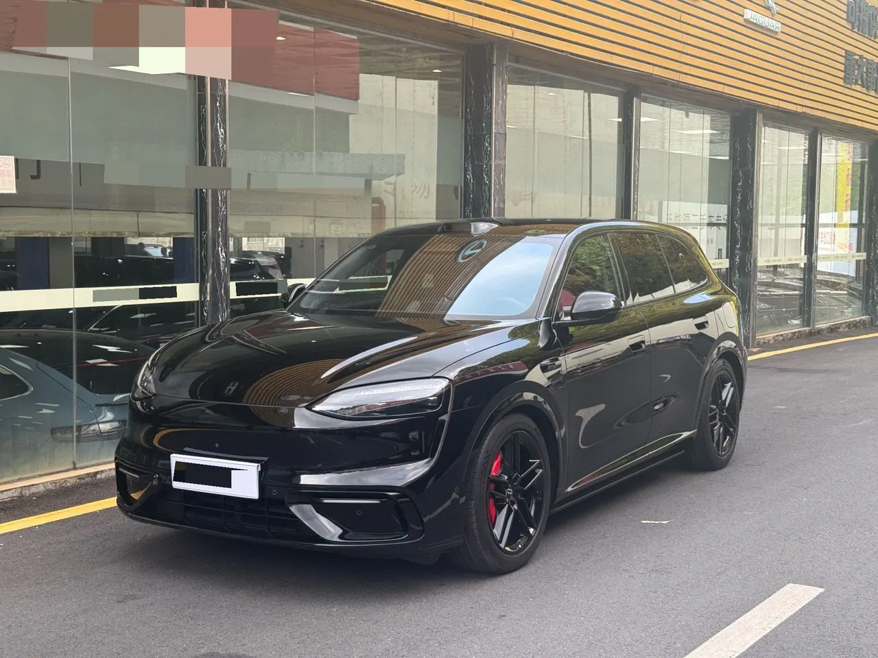 Открыть галерею: AITO 2026 AITO M6 Ultra 4WD Edition Automatic Gear
