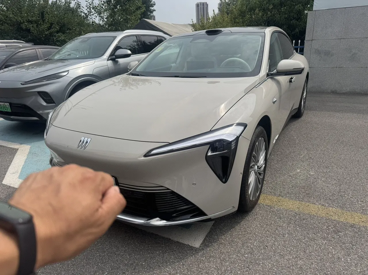 Открыть галерею: Buick 2026 to the border L7 Avia automatic gear