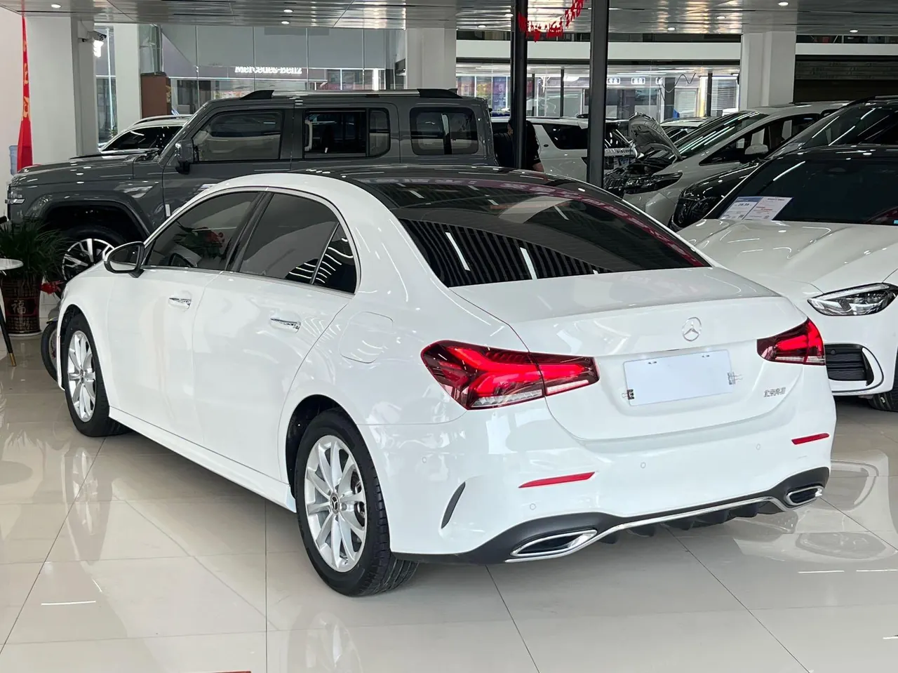 Mercedes Benz Class A 2021 A 180 L 1.3T automatic gear 3