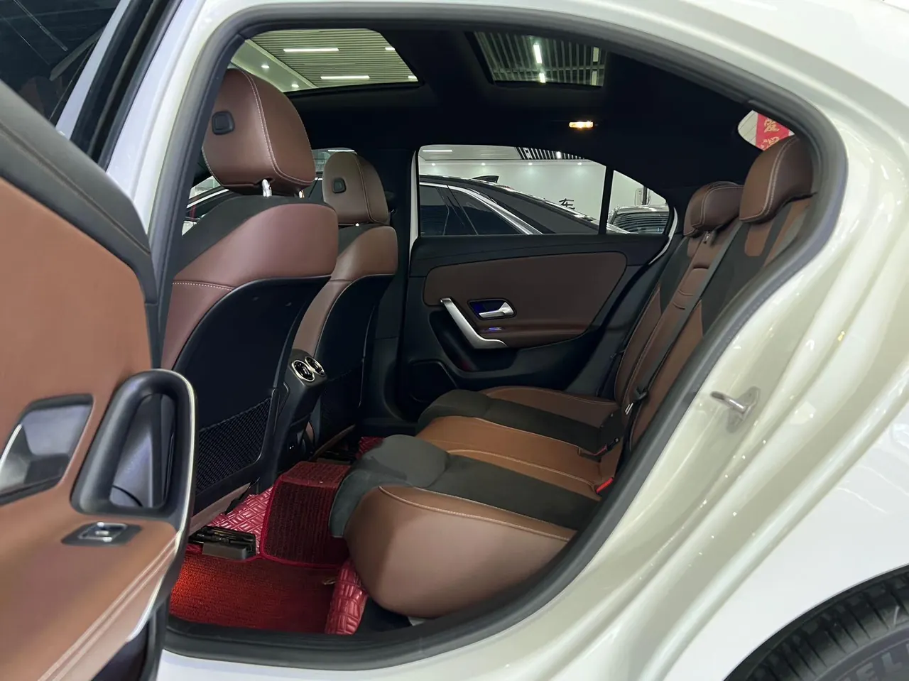 Mercedes Benz Class A 2021 A 180 L 1.3T automatic gear 7