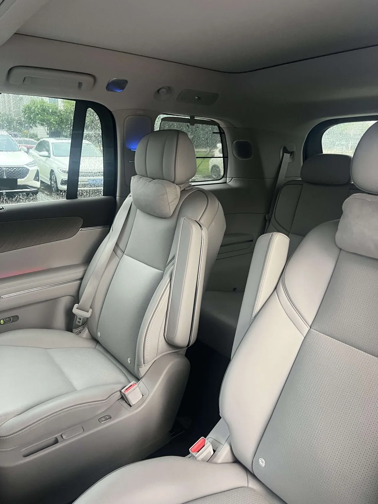 Leapmotor 2026 D 19 500 Zhizun Edition 6-seat Automatic Gear 7
