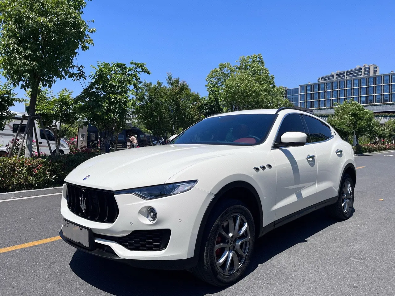 Maserati Levante (Imported) 2021 Levante 3.0T Standard Edition Automatic Gear - View 1