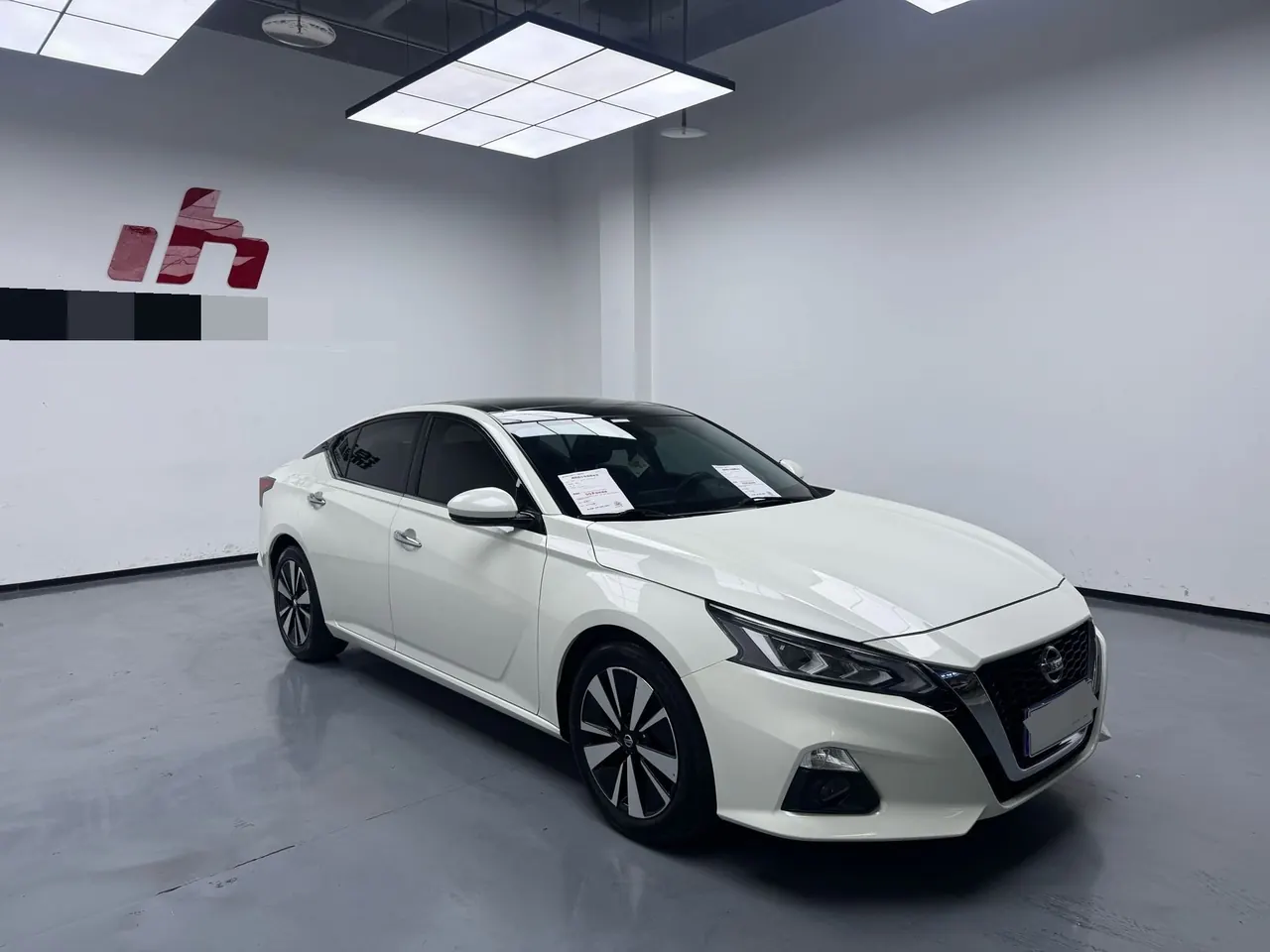 Nissan 2021 Teana 2.0 Stepless XL Comfort Edition Automatic Gear 3