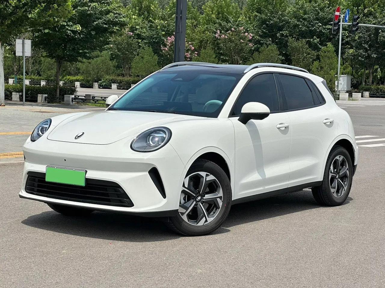 Open image lightbox: Ora 2026 Ora 5 580km Max Edition Automatic Gear