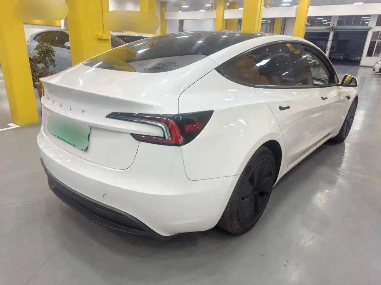 Tesla 2023 Model 3 Rejuvenation Edition Rear Wheel Drive Automatic Transmission 6