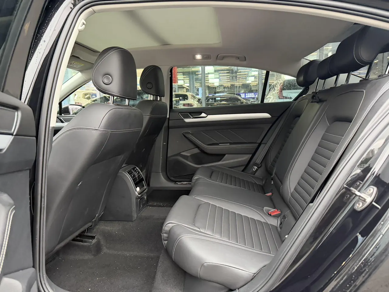 Volkswagen 2023 Magotan 1.4TSI 280TSI 2 million Commemorative Comfortable Automatic Gear 3