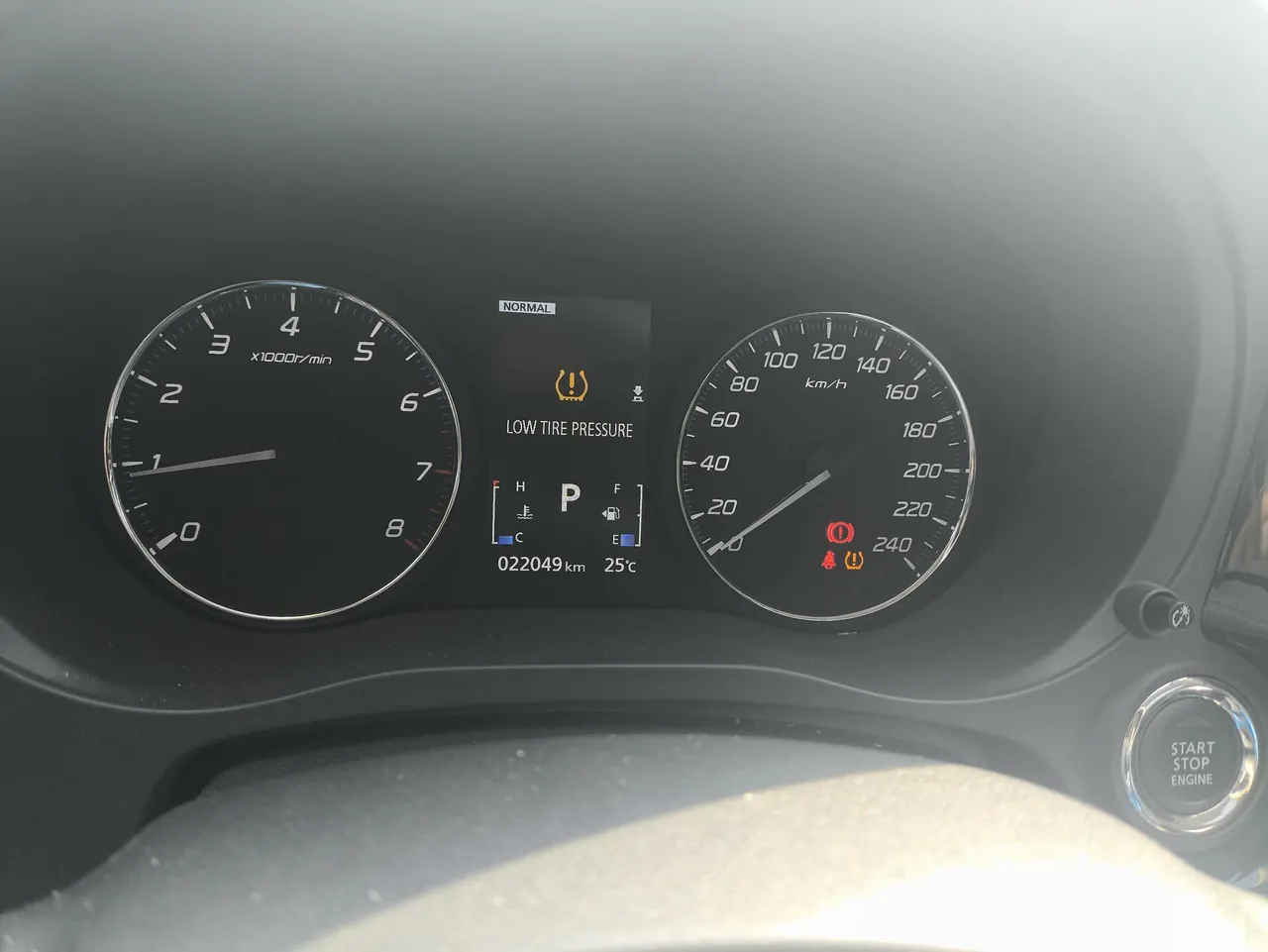 Mitsubishi 2021 Outlander 2.4 stepless four-wheel drive to enjoy the version of the 5-seat automatic gear 10