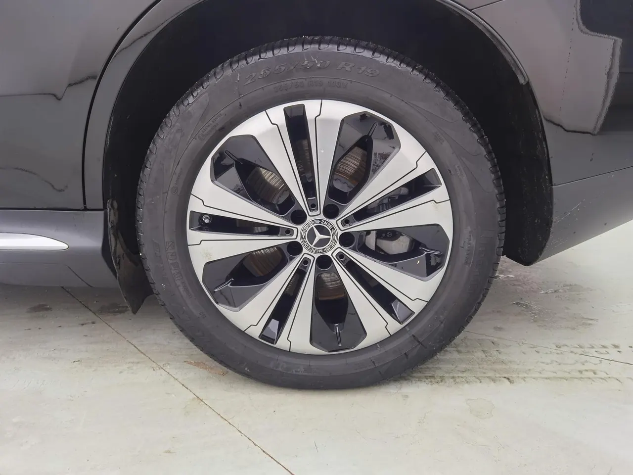 Mercedes Benz 2021 EQC 350 4MATIC EQC 350 4MATIC automatic gear 12