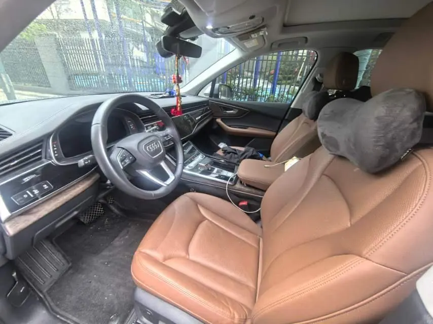 Audi Q7 (Imported) 2023 Q7 2.0TFSI 45TFSI Quattro S line Sports Automatic 3
