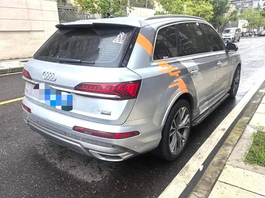Audi Q7 (Imported) 2023 Q7 2.0TFSI 45TFSI Quattro S line Sports Automatic 5