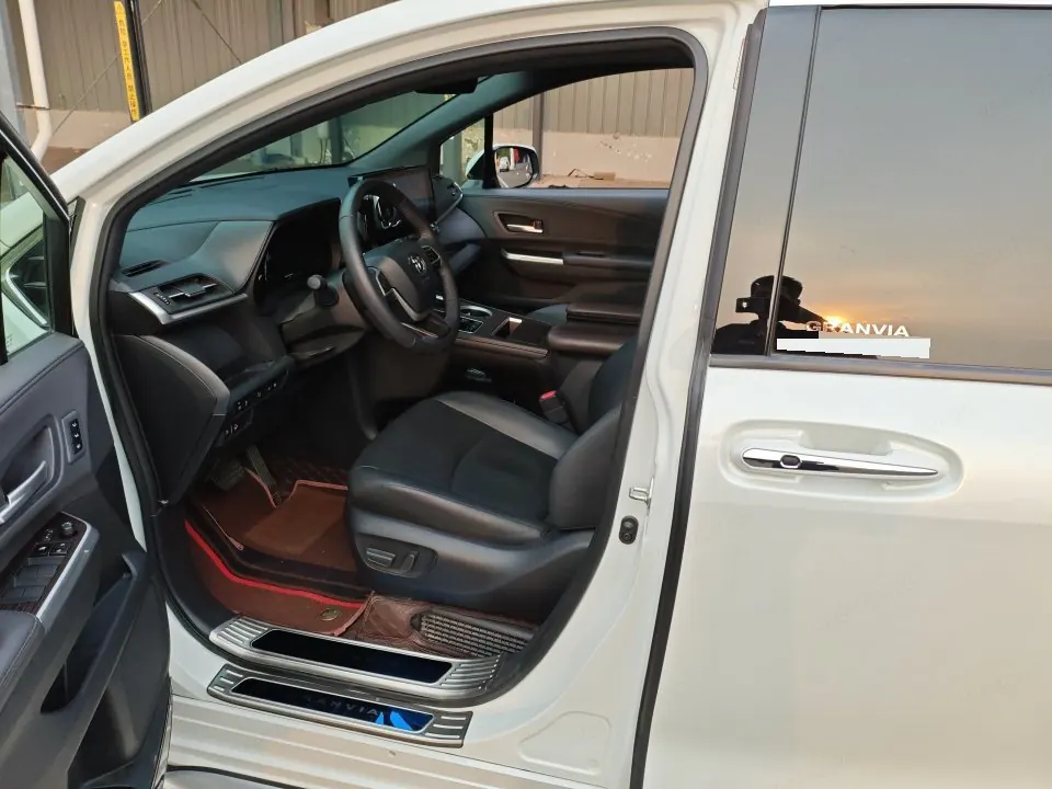 Toyota 2024 Grevia HYBRID 2.5 Stepless Premium PLUS Edition Automatic Gear 6