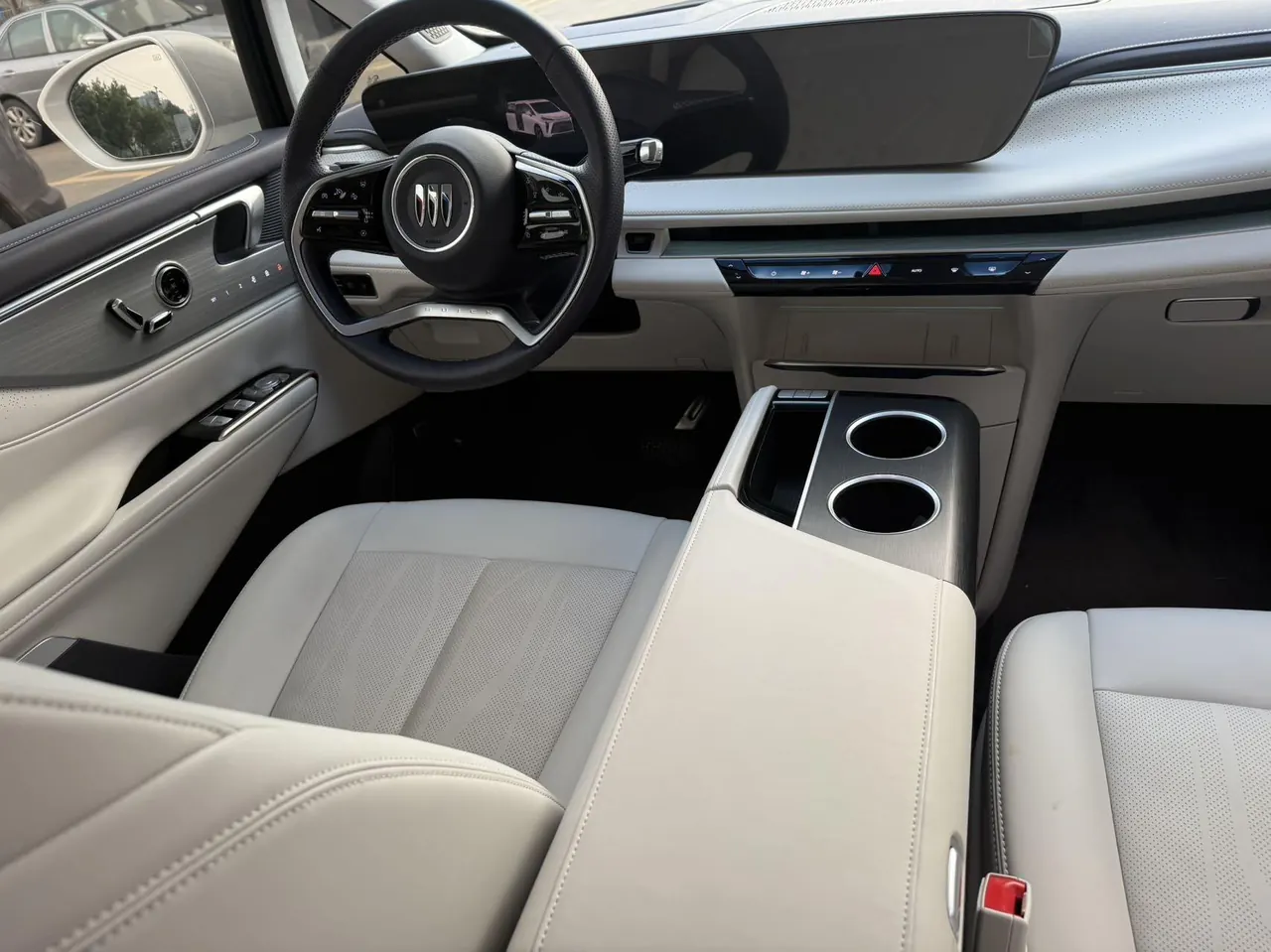 Buick 2026 GL8 Lu Zun PHEV 1.5T Luxury Edition Automatic Gear 7