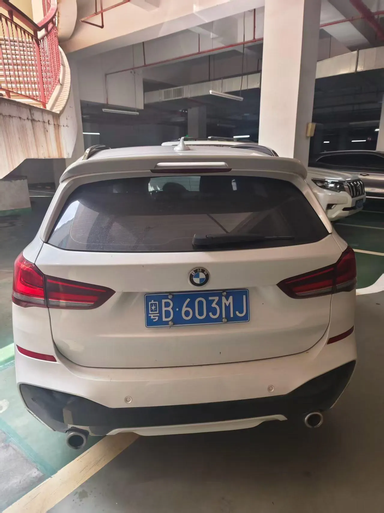 BMW 2021 X1 xDrive25Li 2.0T exclusive automatic gear 3
