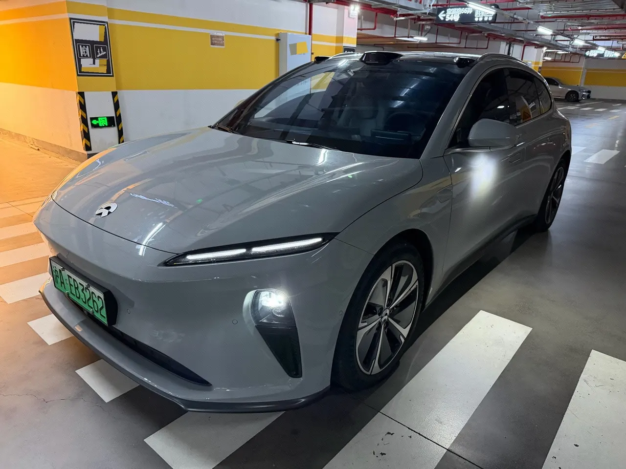 Open image lightbox: NIO 2024 ET5T 75kWh Touring automatic