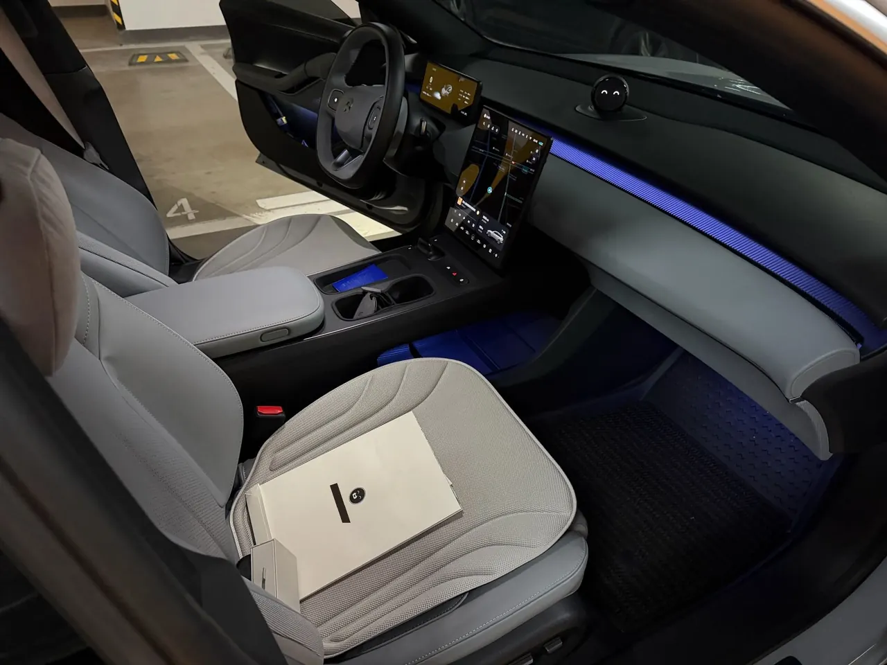 NIO 2024 ET5T 75kWh Touring automatic 10