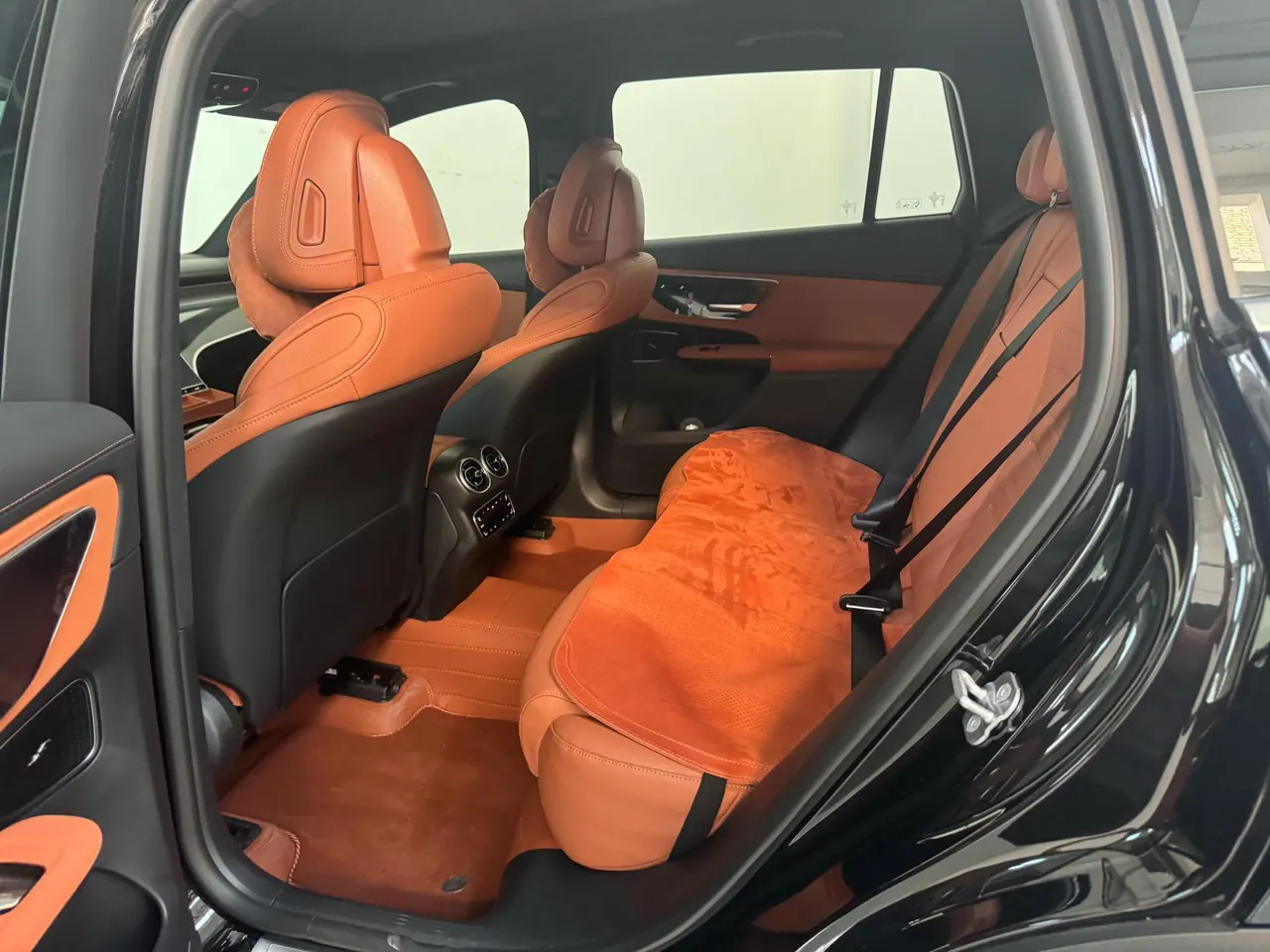 Mercedes Benz 2026 GLC 260 L 4MATIC 48V 2.0T Classic Edition (Modified) Automatic Gear 4