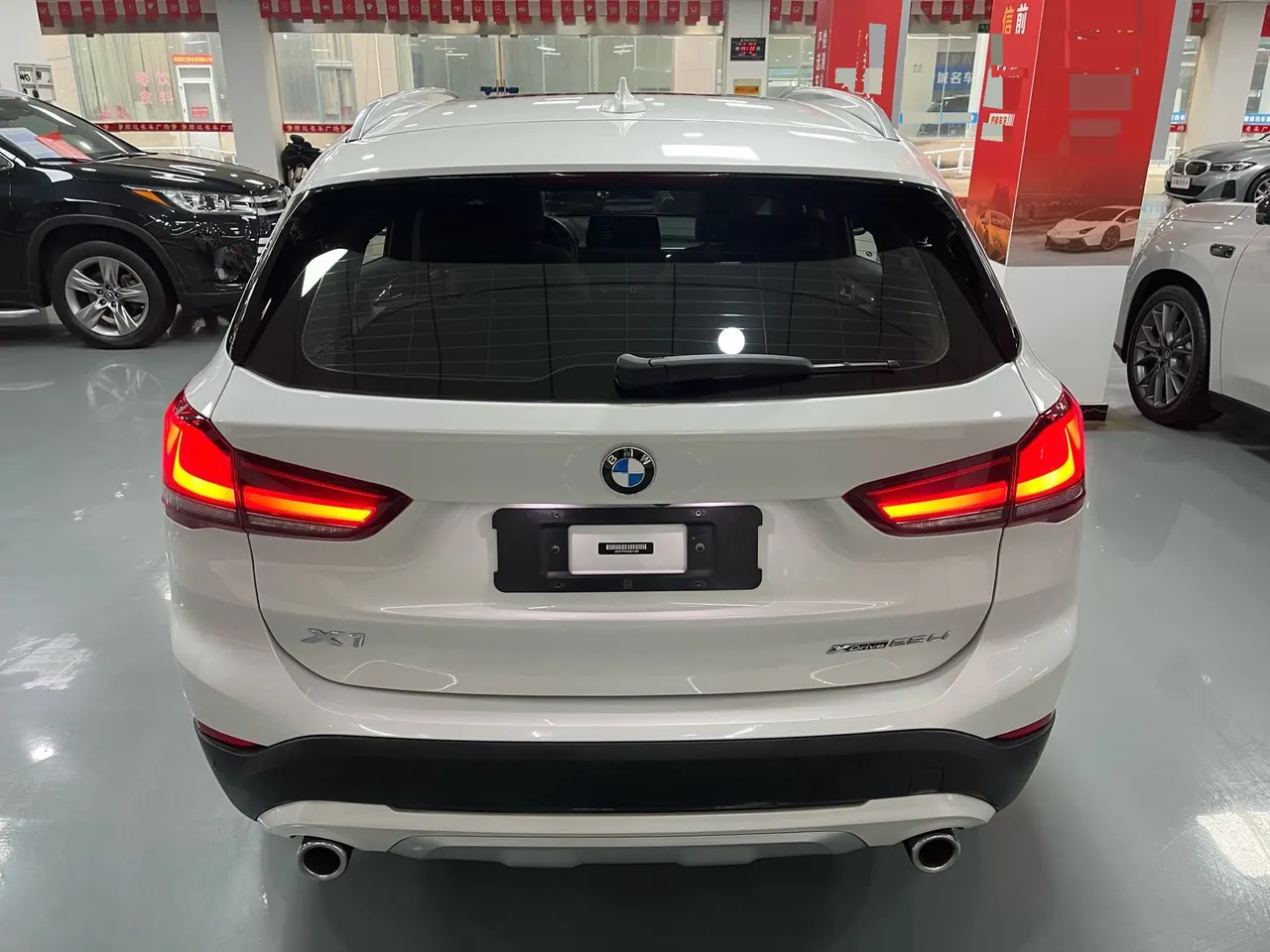 BMW 2021 X1 xDrive25Li 2.0T exclusive automatic gear 14