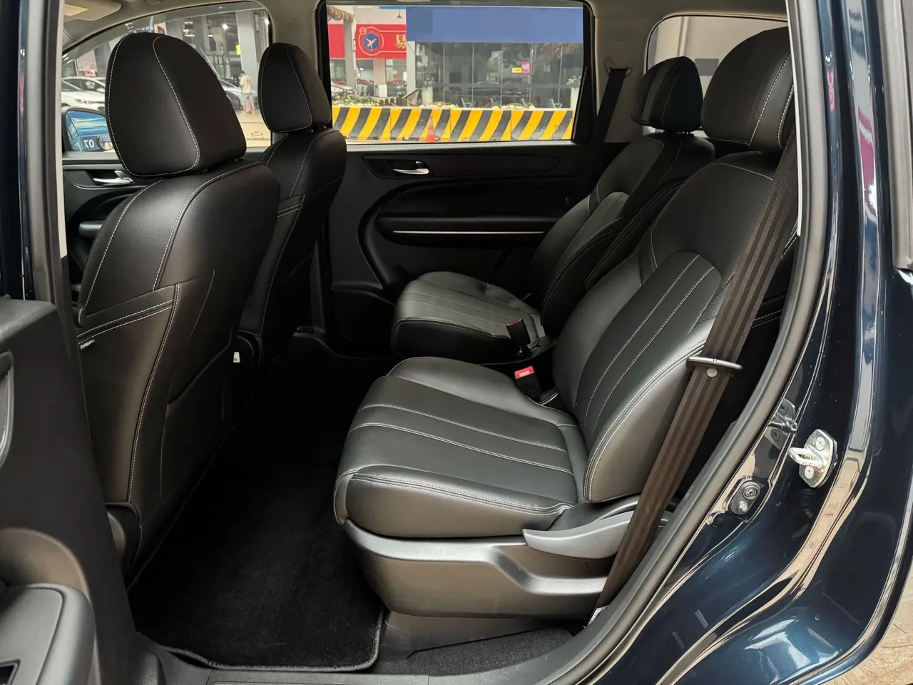 Chuanqi 2021 M6 1.5T 270T Premium Edition 7-seat Automatic Gear 8