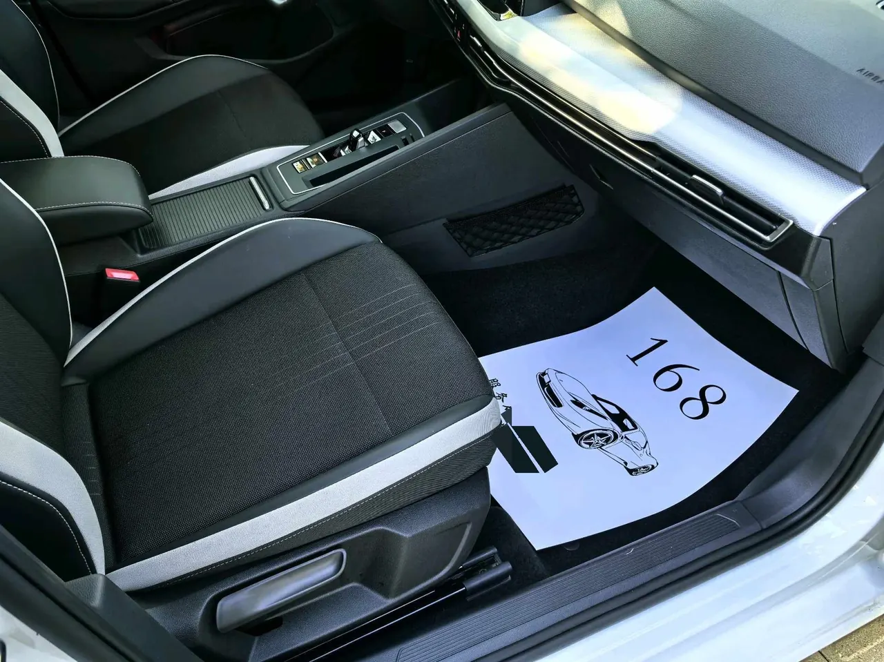 Volkswagen 2021 Golf 8 PRO 1.4TSI 280TSI Automatic 7