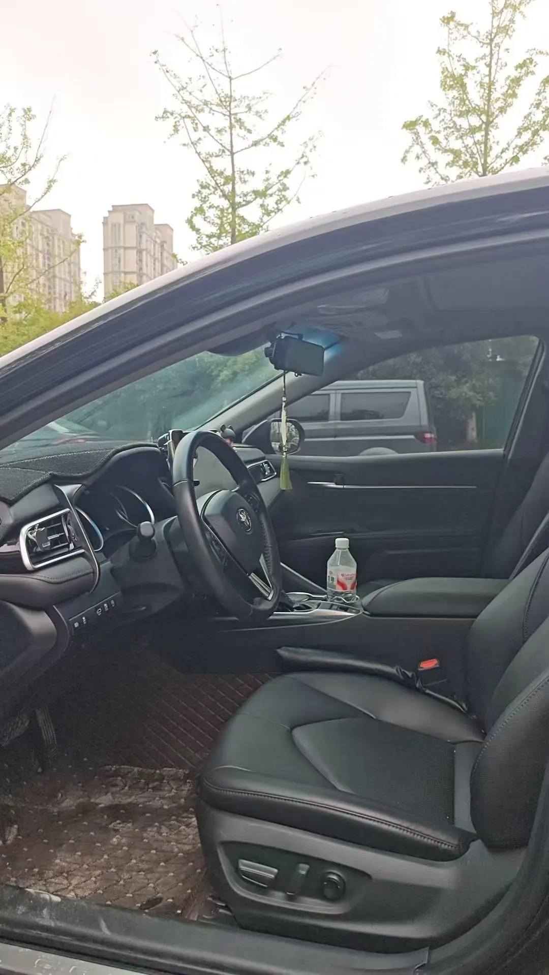 Toyota 2021 Camry 2.0G Stepless Deluxe Edition Automatic Gear 5