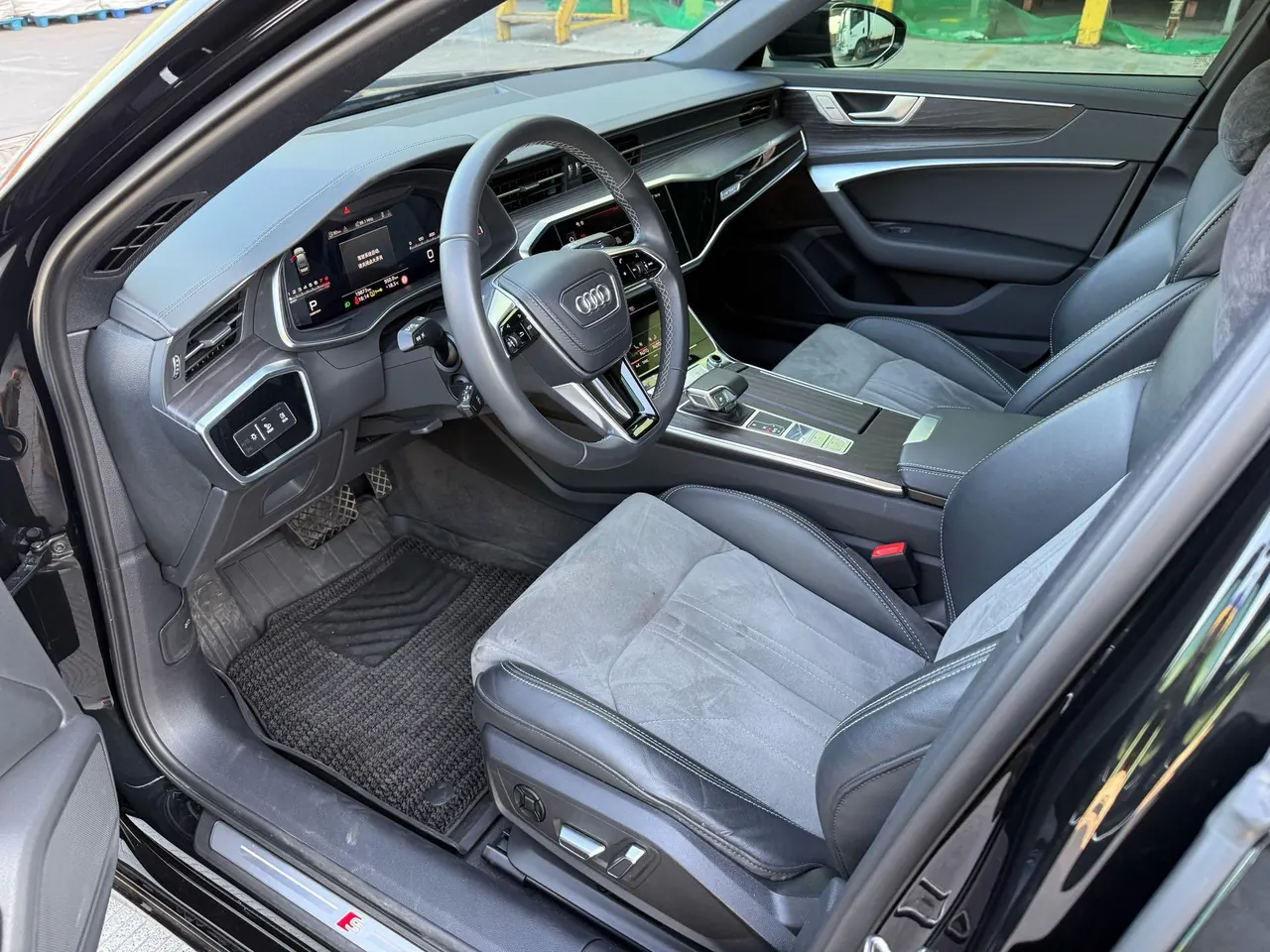Audi 2024 A6L 2.0TFSI 45TFSI Quattro Selected Dynamic Automatic 8