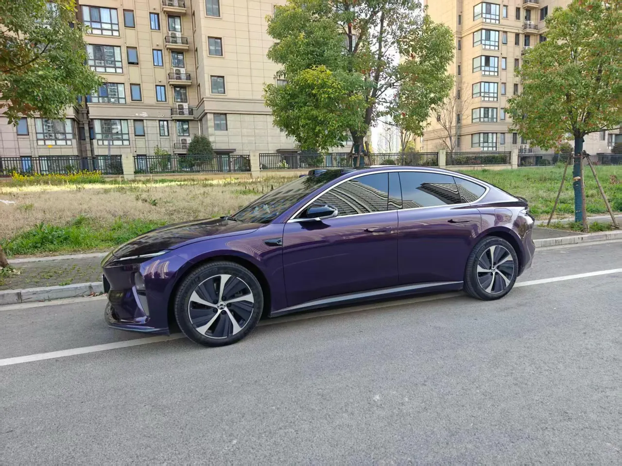 NIO 2024 ET5 75kWh automatic gear 2
