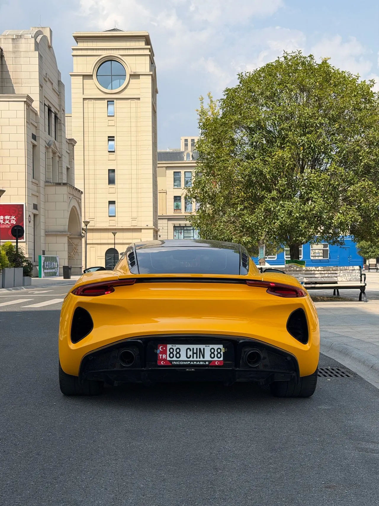 Lotus Emira (Imported) 2023 Emira 2.0T First Edition Automatic 9