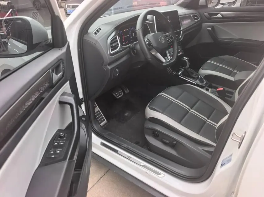 Volkswagen 2023 Tange 1.5TSI 300TSI Two-Drive Chen Guang Edition Automatic Gear 5
