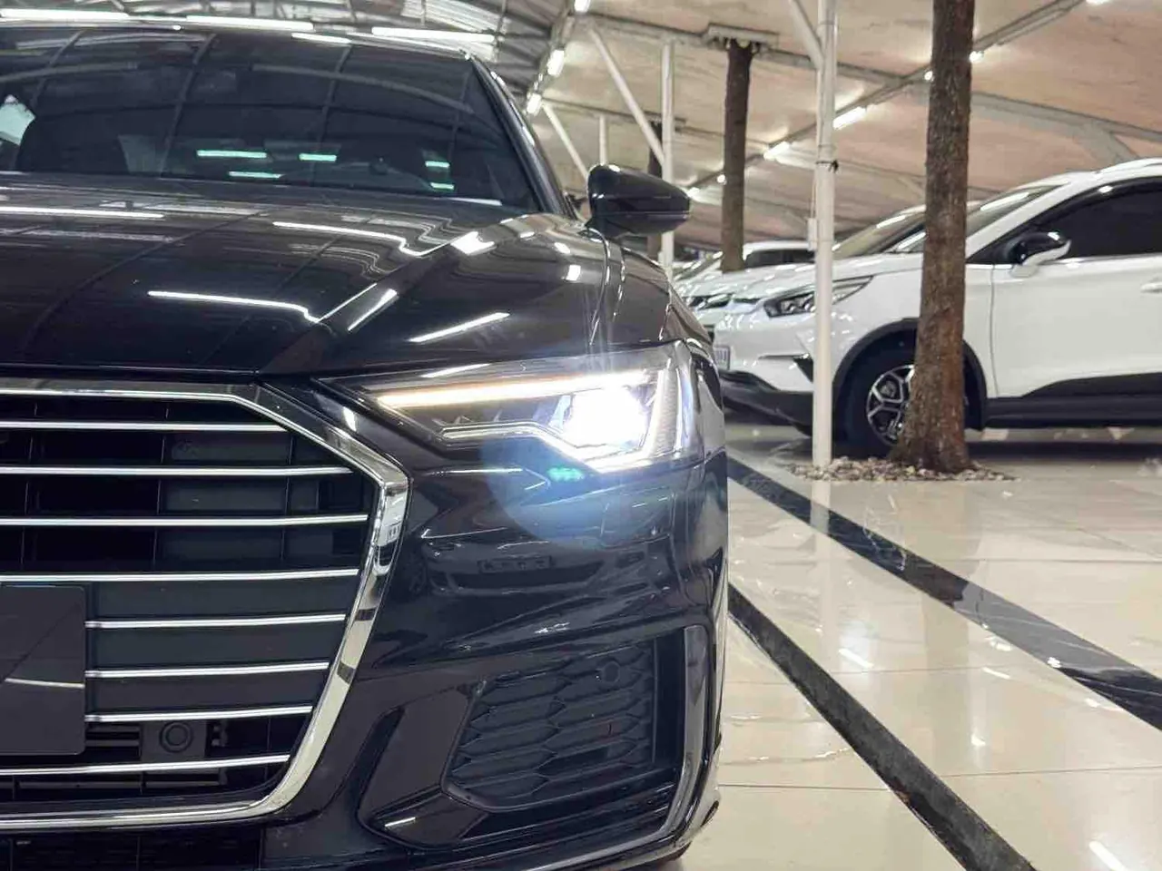 Audi 2022 A6L 2.0TFSI 45TFSI Quattro Selected Dynamic Automatic 3