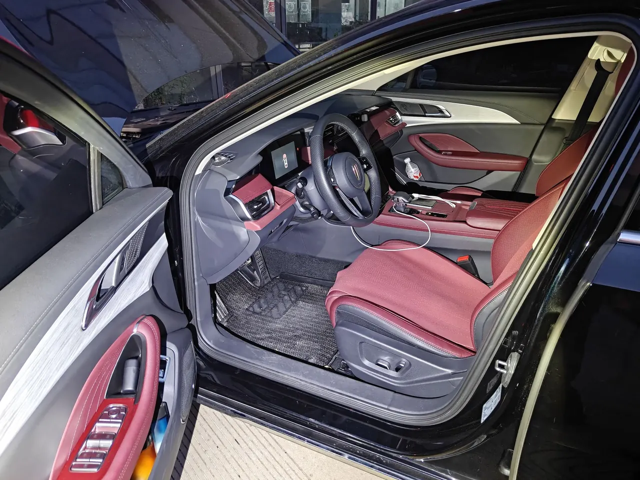 HongQi 2025 H5 1.5T Flag Rhyme 500000 Commemorative Automatic Gear 3