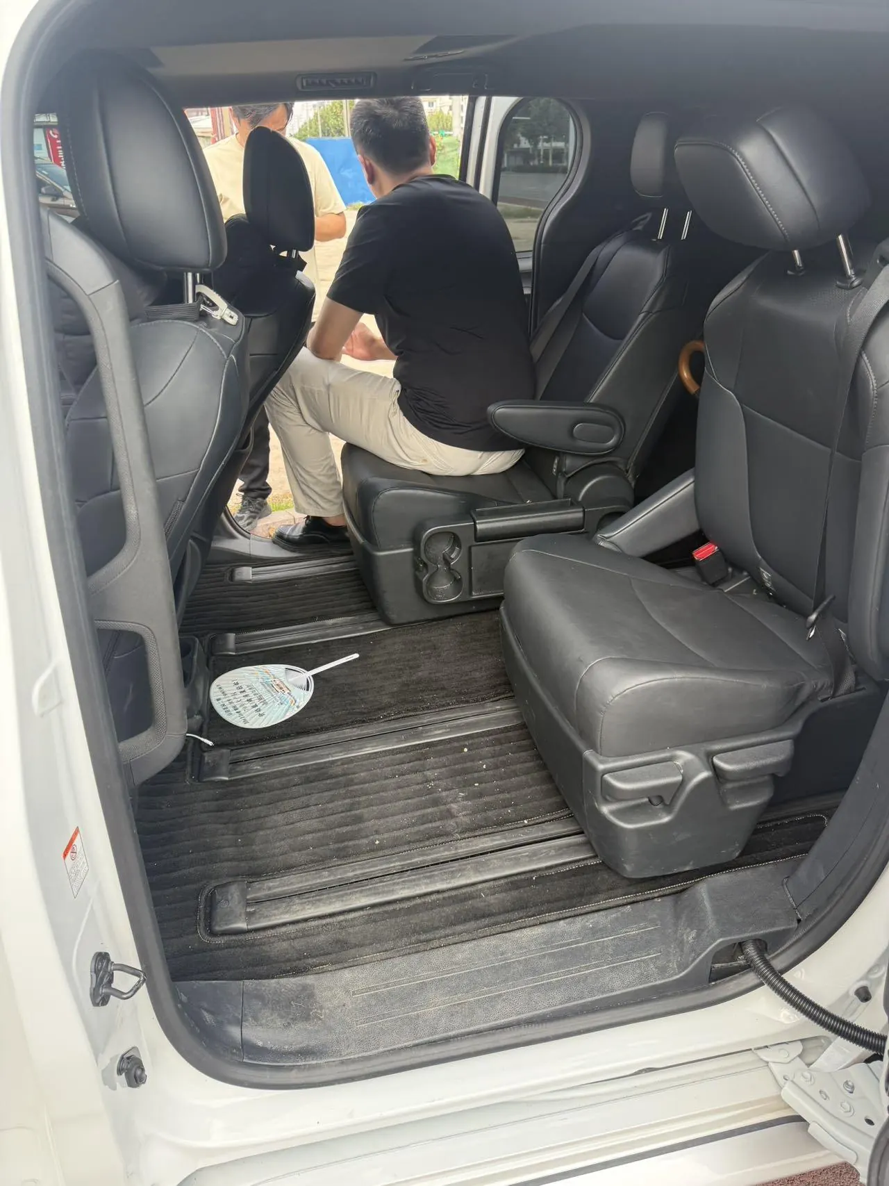 Toyota 2024 Grevia HYBRID 2.5 Stepless Comfort Edition Automatic Transmission 4