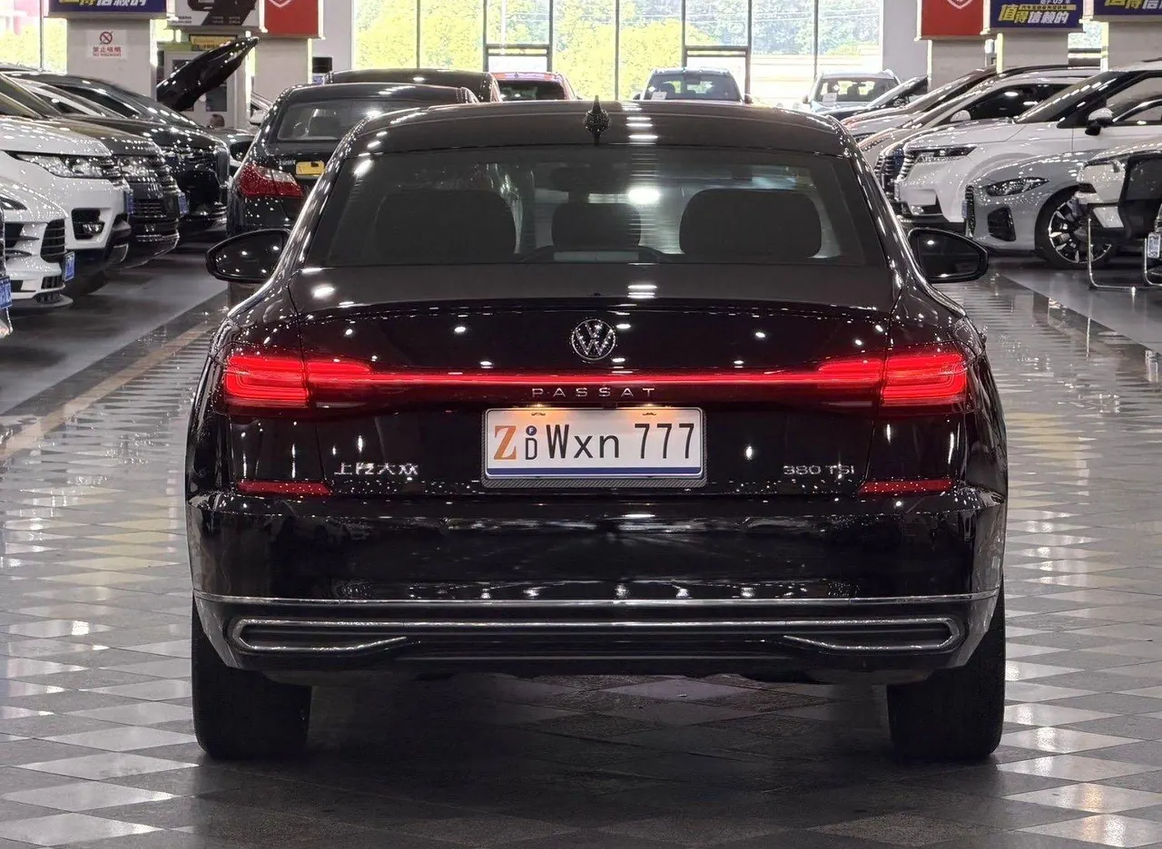 Volkswagen 2024 Passat 2.0TSI 380TSI Star Elite Edition Automatic 15
