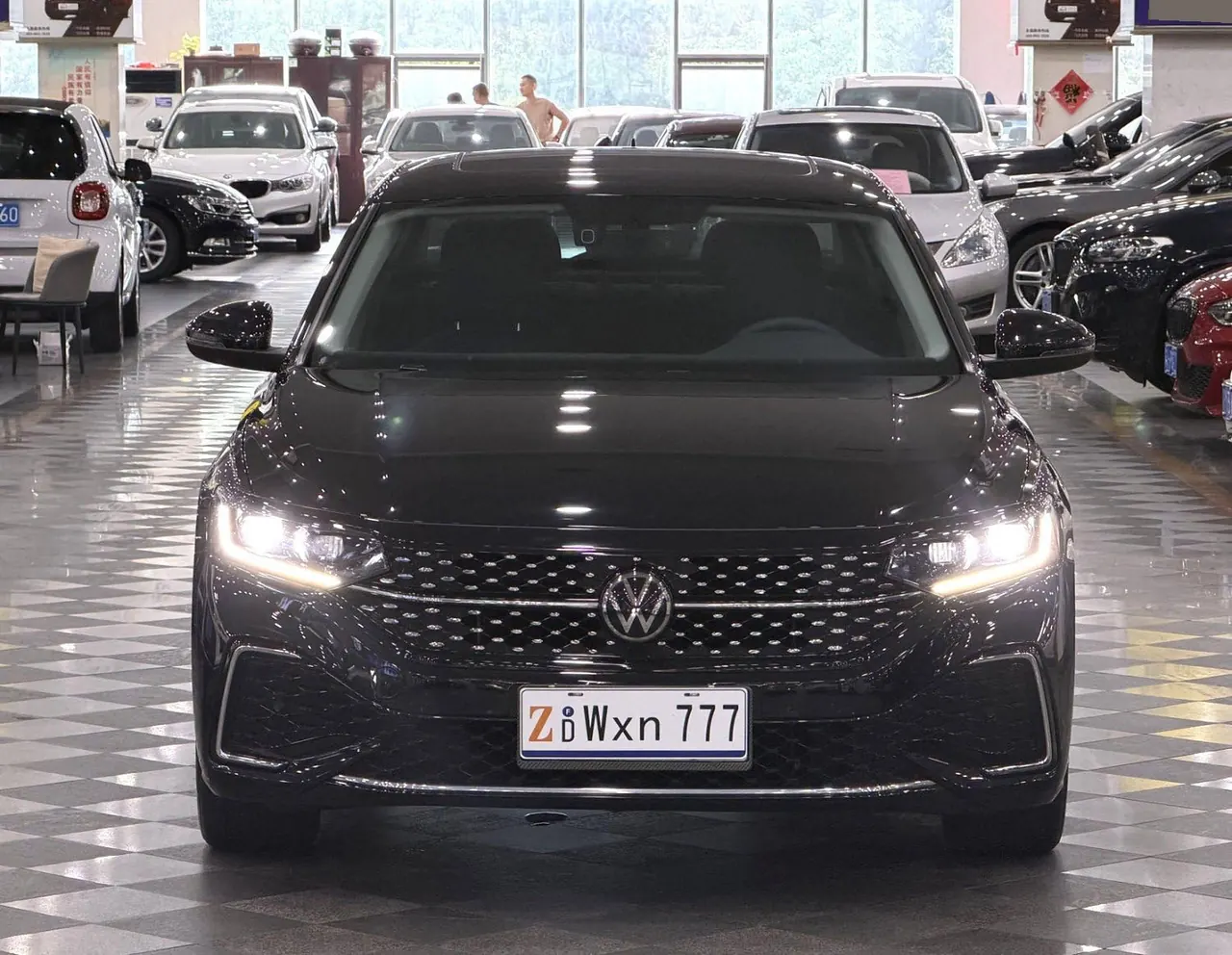 Volkswagen 2024 Passat 2.0TSI 380TSI Star Elite Edition Automatic 3