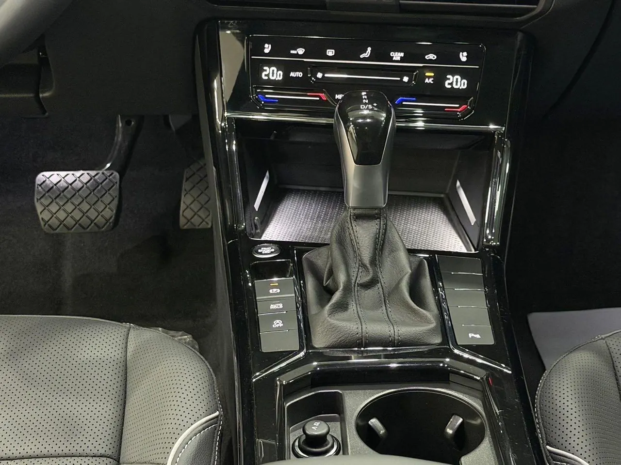 Volkswagen 2024 Passat 2.0TSI 380TSI Star Elite Edition Automatic 8