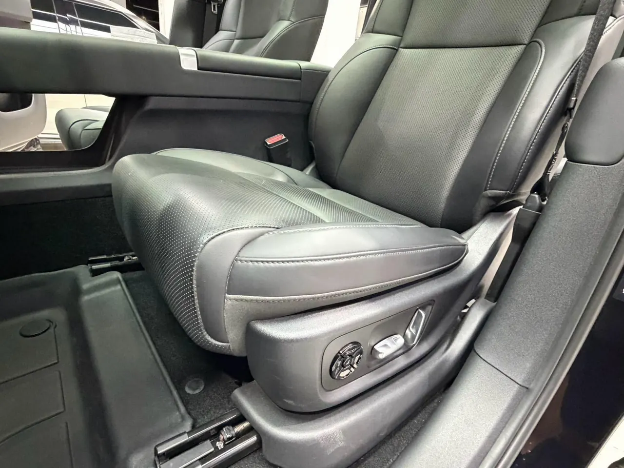Li 2024 L6 Pro automatic gear 12