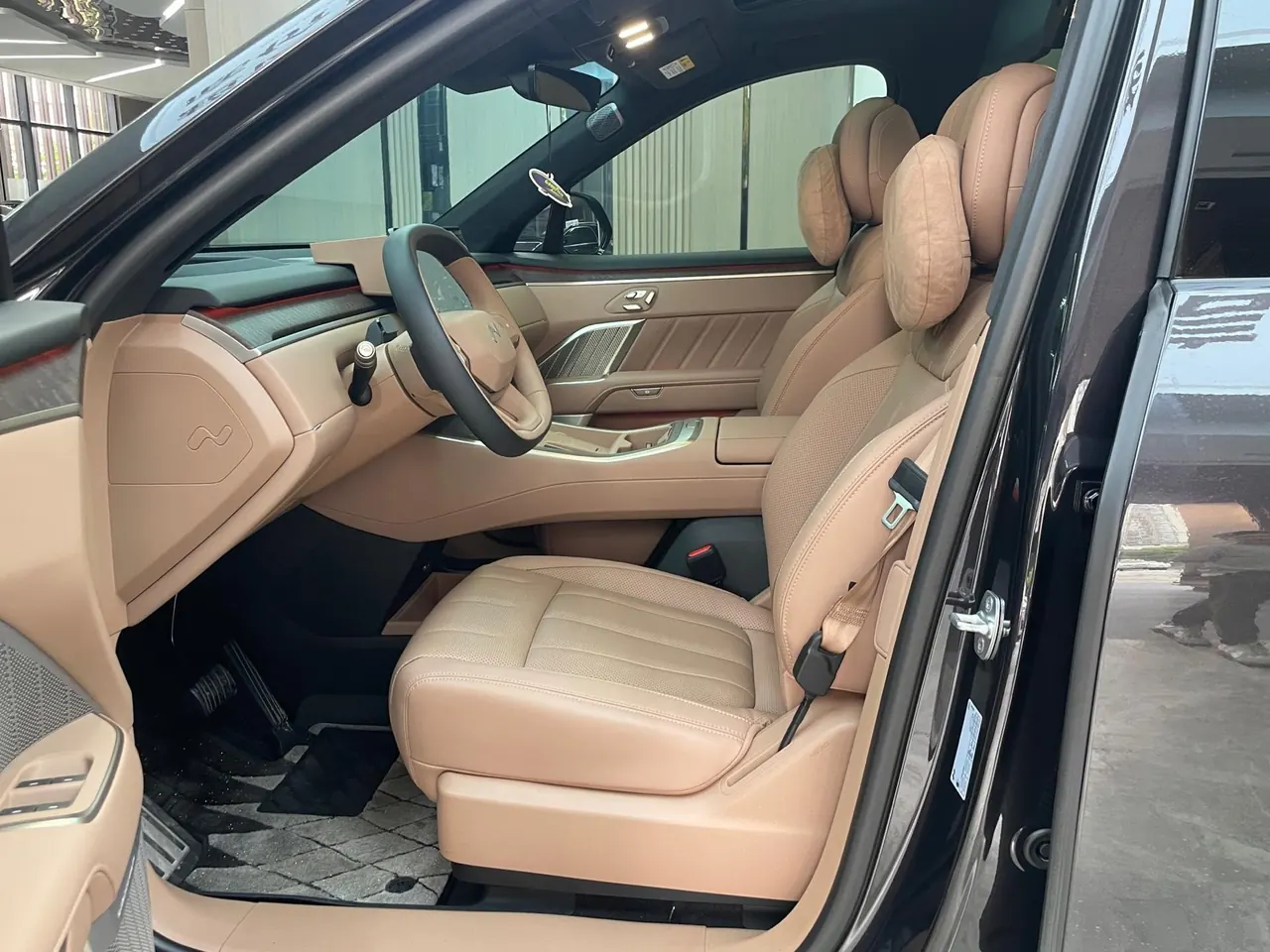 ONVO 2025 L90 Ultra Six‑Seater Automatic 11