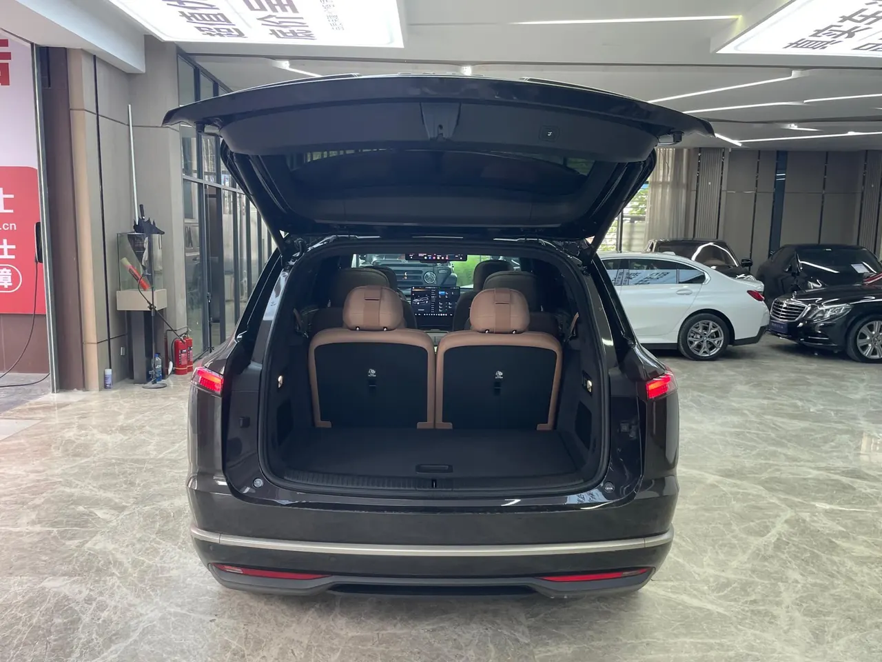 ONVO 2025 L90 Ultra Six‑Seater Automatic 8