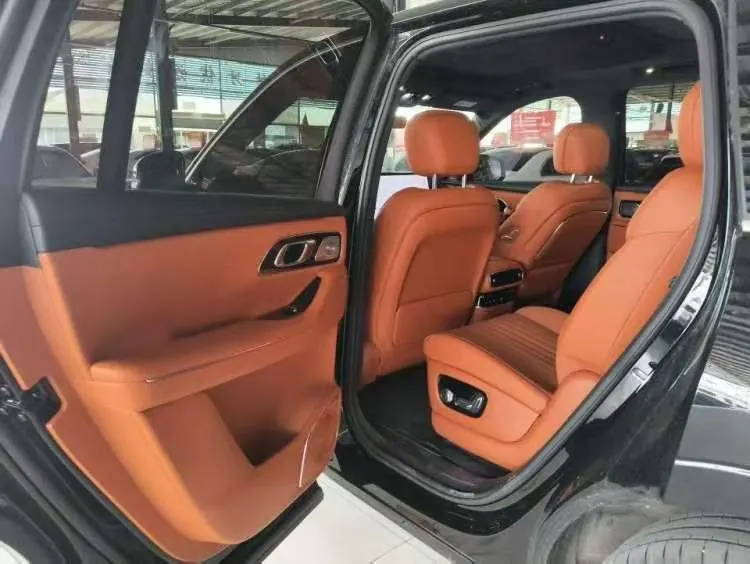Geely Galaxy 2025 M9 1.5T 210km 4-wheel drive pilot version automatic gear 4