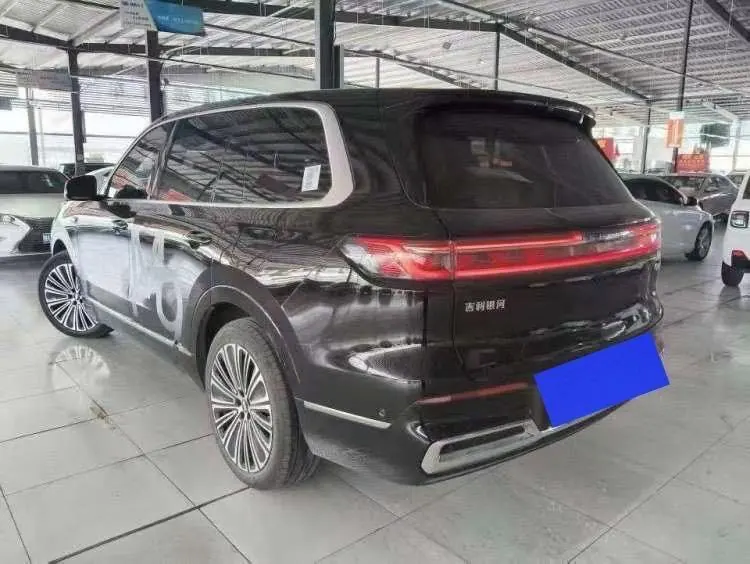 Geely Galaxy 2025 M9 1.5T 210km 4-wheel drive pilot version automatic gear 5