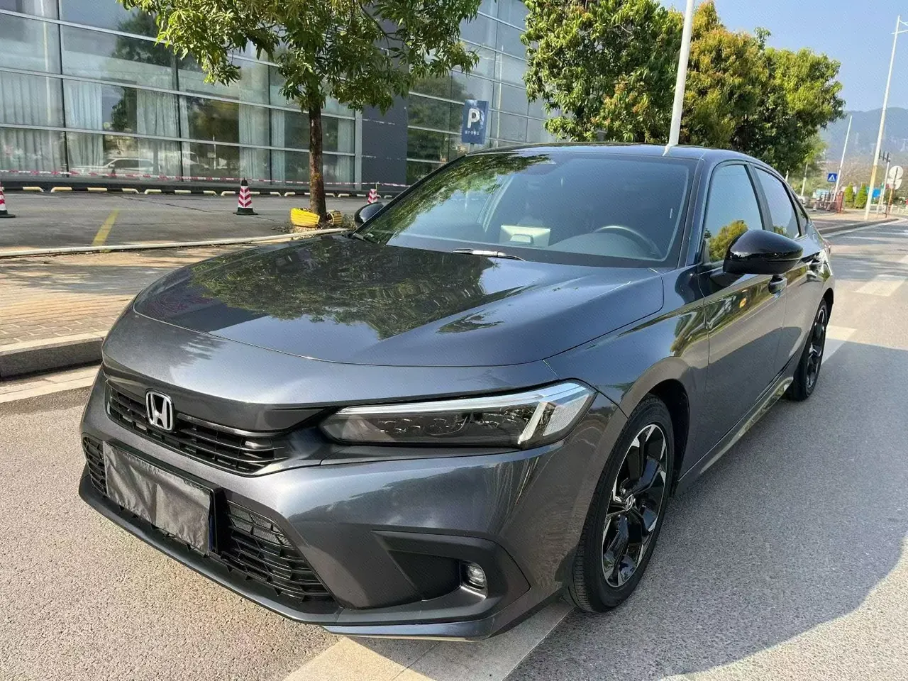 Open image lightbox: Honda 2022 Civic 1.5T Stepless 240TURBO Combustion Edition Automatic Gear